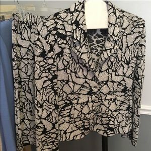 St. John knit skirt suit size 10/12